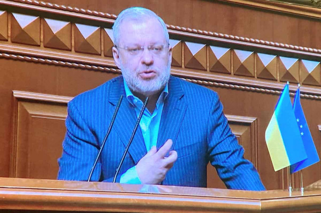 Світло для населення подорожчає: в уряді анонсували зростання тарифів вже найближчим часом
