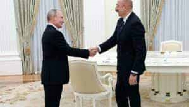 Алиев и Путин подписали декларацию о предоставлении военной помощи
