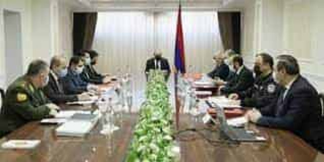 Пашинян заявил, что Ереван вернул Баку задержанных военных без предусловий
