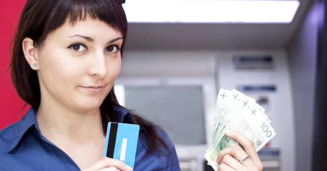 В НБУ рассказали, как украинцы рассчитываются за покупки во время отключений света
