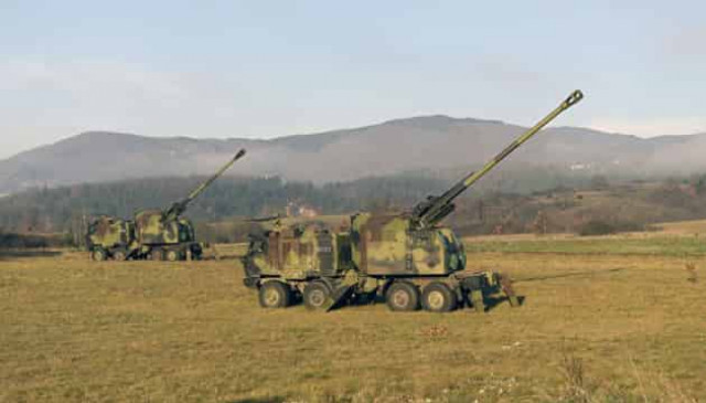 Сербия привела войска на границе с Косово в боевую готовность