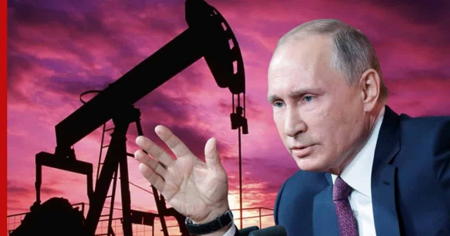 Путин пытается обойти нефтяные санкции - Bloomberg
