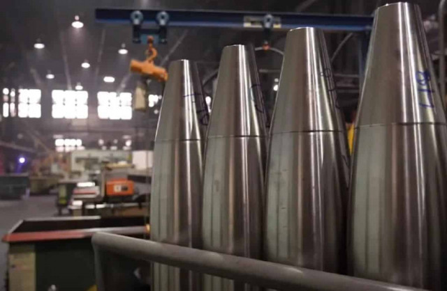 Чи справді РФ виробляє в 4 рази більше зброї, ніж НАТО: експерт пояснив, чому це фейк
