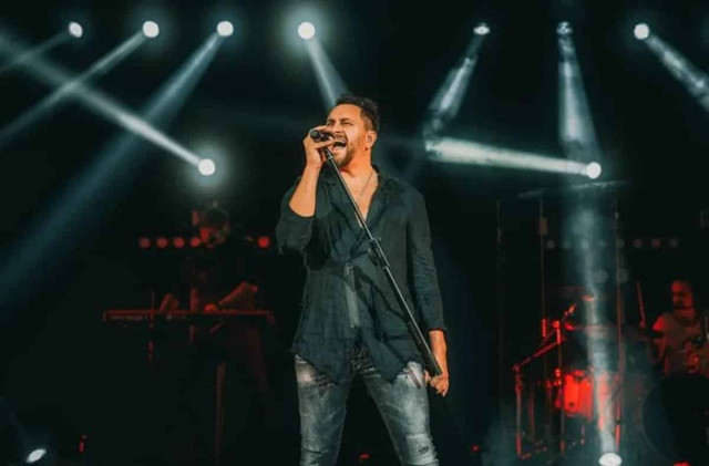 Відомий український співак розлучається з дружиною: вона 