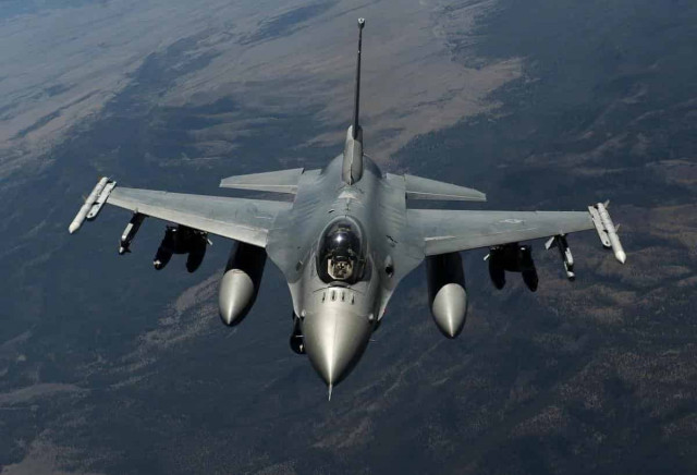 У США стартувала мовна підготовка українських пілотів для навчань на F-16, - Пентагон
