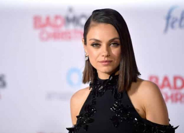 Актриса украинского происхождения Мила Кунис угодила в скандал, назвав борщ русским блюдом
