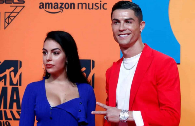 Джорджина похвалилася дорогим подарунком від Роналду на день народження (фото)
